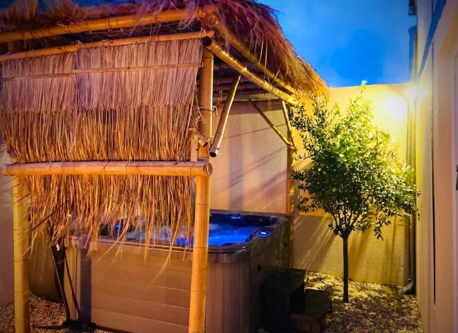 L'Etincelle Villa Saint-Martin-des-Entrees Bagian luar foto